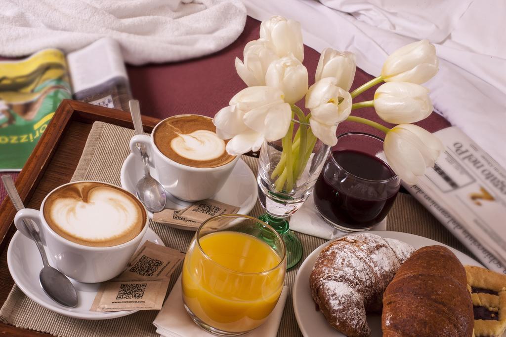 Hotel Locanda Rosy Каттолика Экстерьер фото